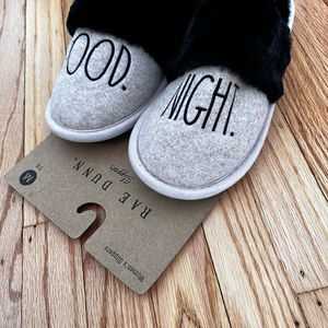 NWT Rae Dunn Womens slippers size 7/8